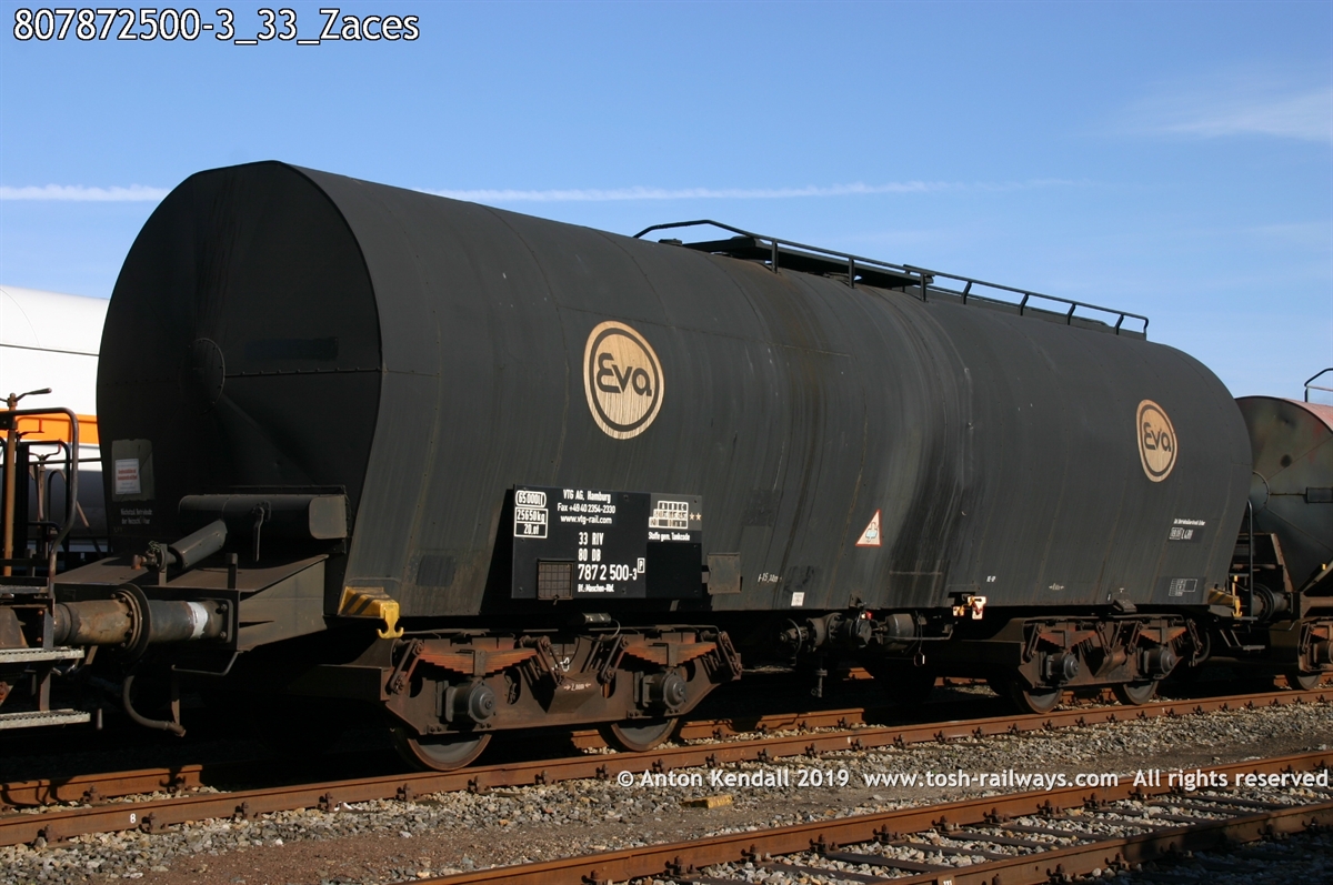 807872500-3_33_Zaces.jpg